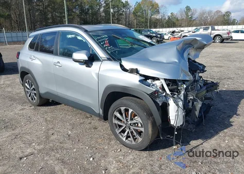 2023 Toyota Corolla Cross Xle z USA, uszkodzony, nr VIN 7MUDAAAGXPV046545